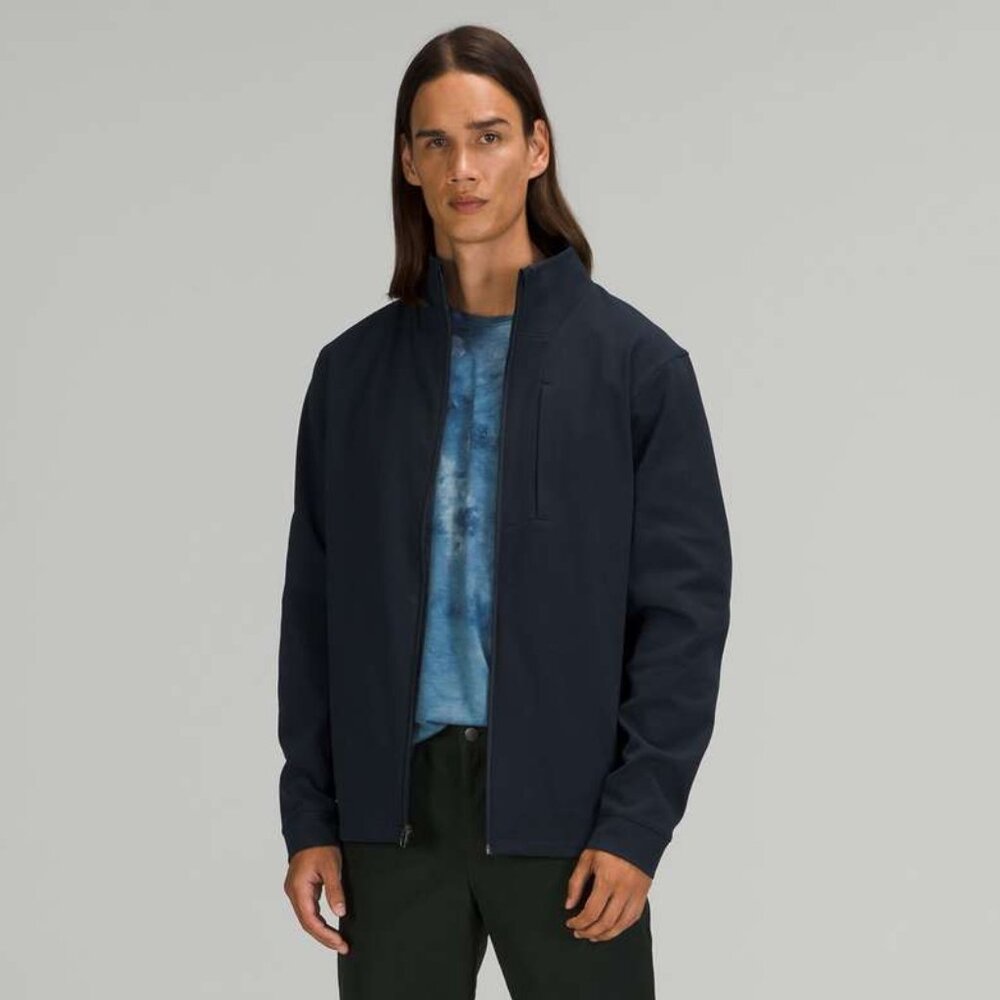 Lululemon Men's Sojourn Jacket - Navy